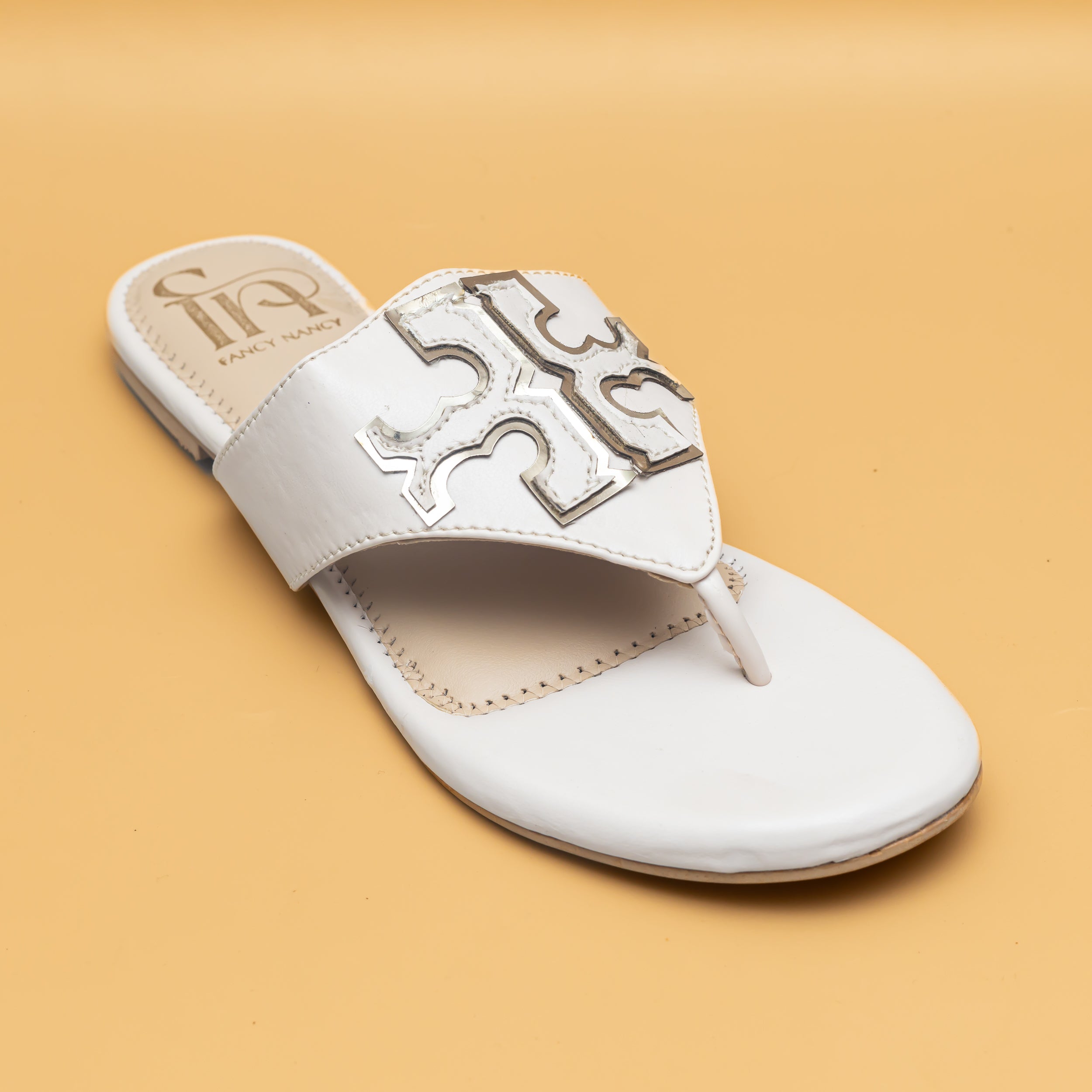 Metallic Detail Flat - Cream