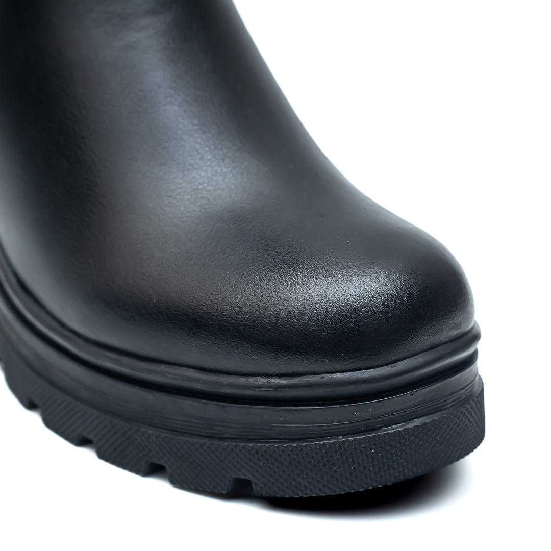 Chunky Sole Chelsea Boots - Black