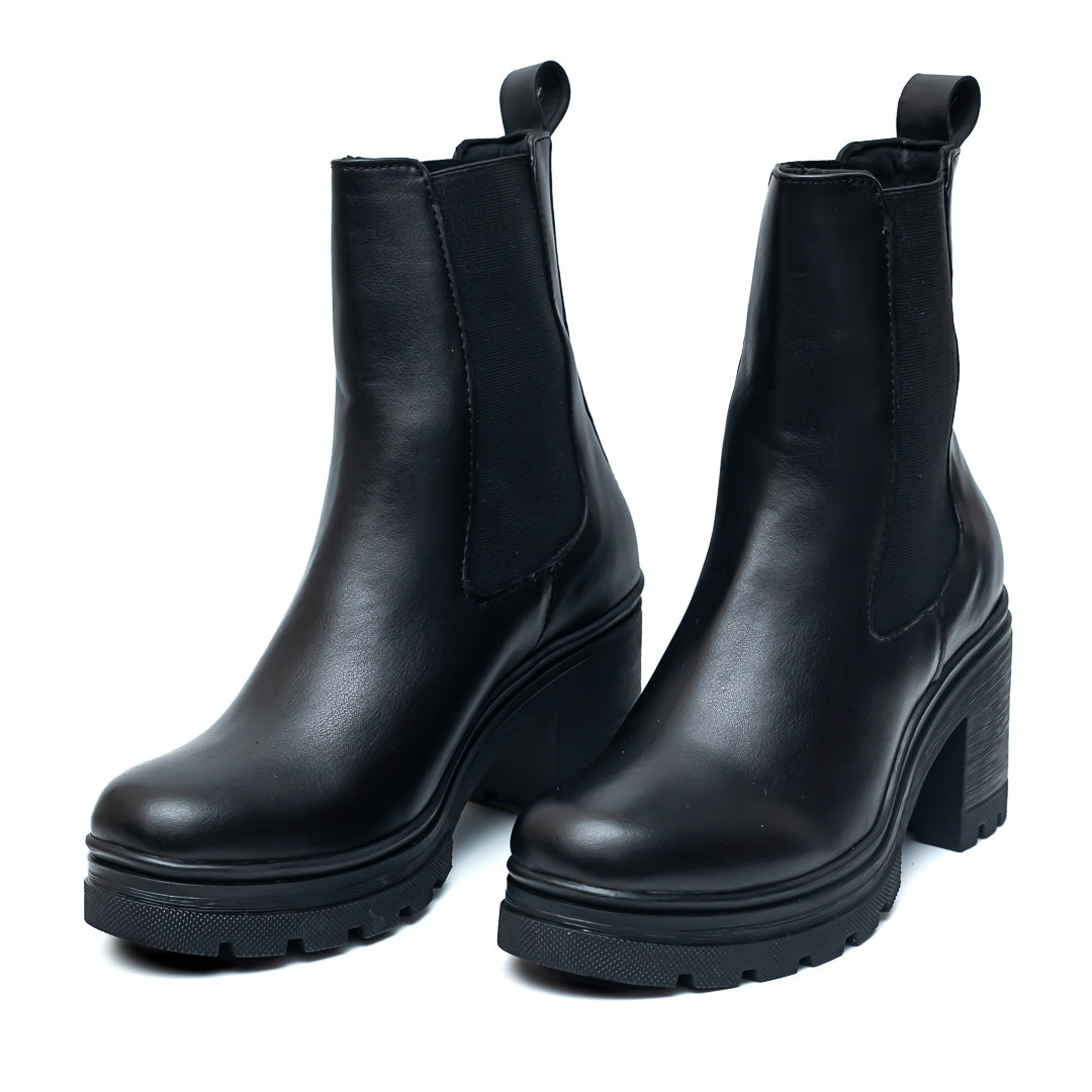 Chunky Sole Chelsea Boots - Black