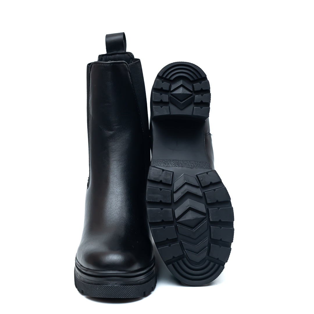 Chunky Sole Chelsea Boots - Black