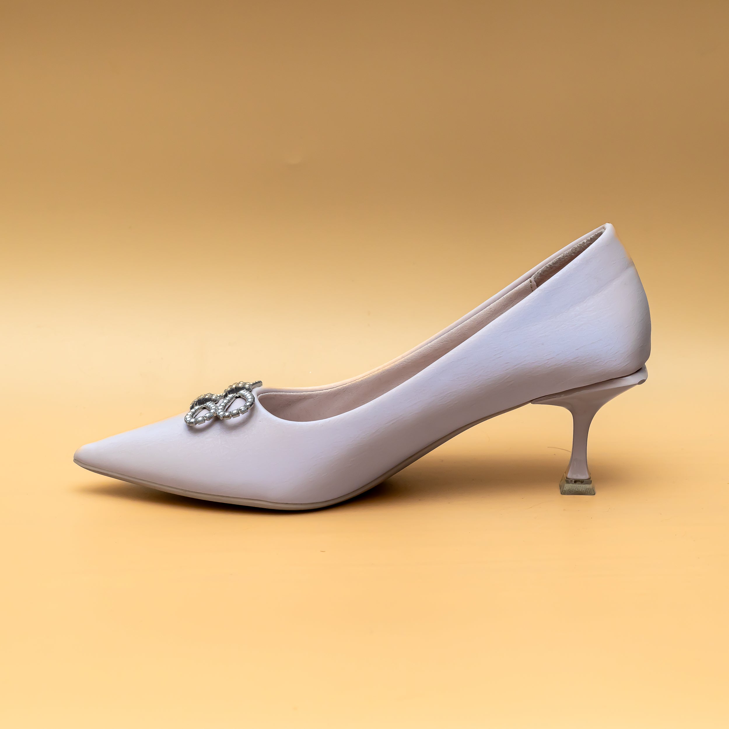Infinity Bow Pumps - Beige