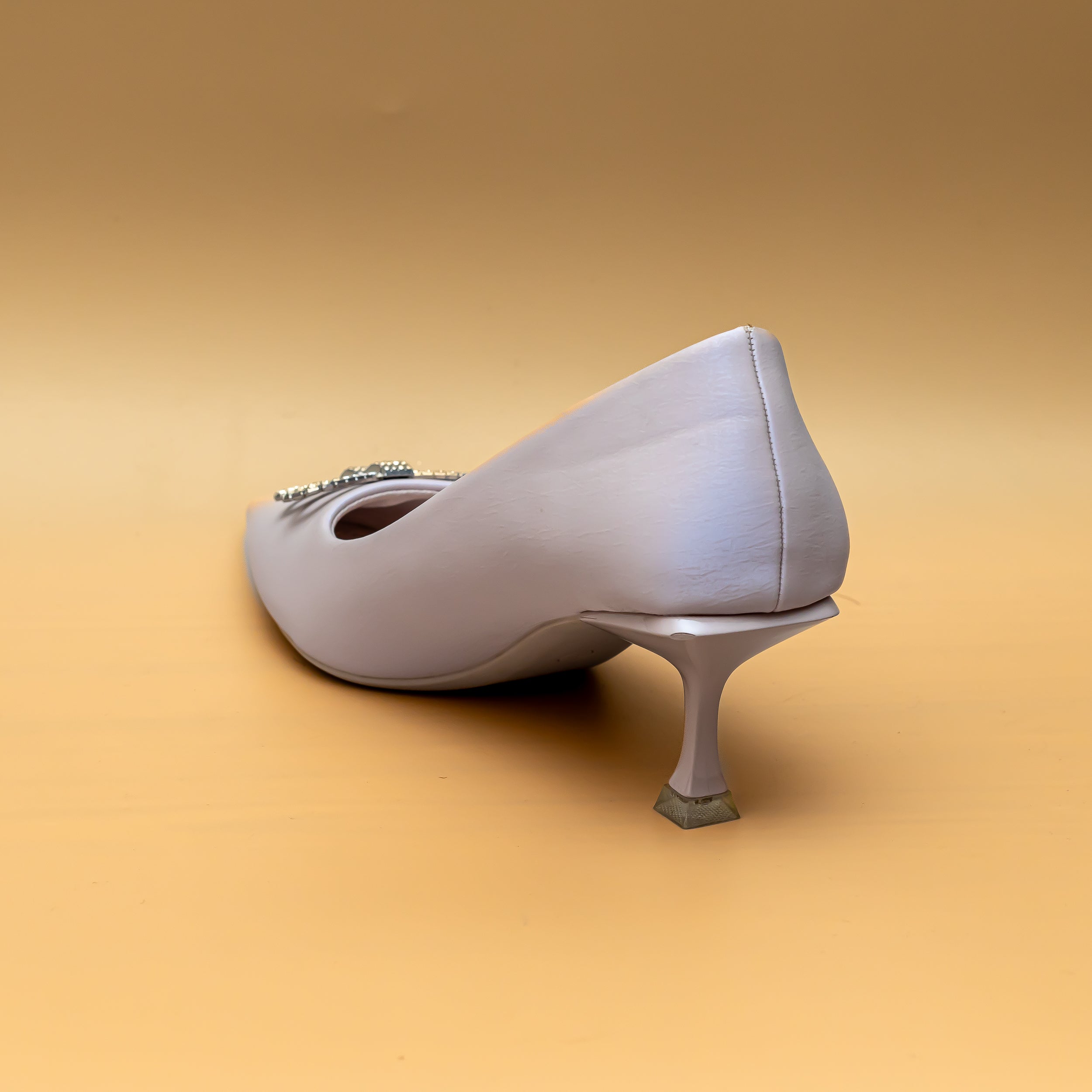 Infinity Bow Pumps - Beige