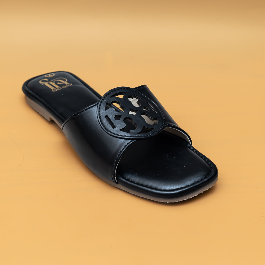 Tee Shape Slippers - Black