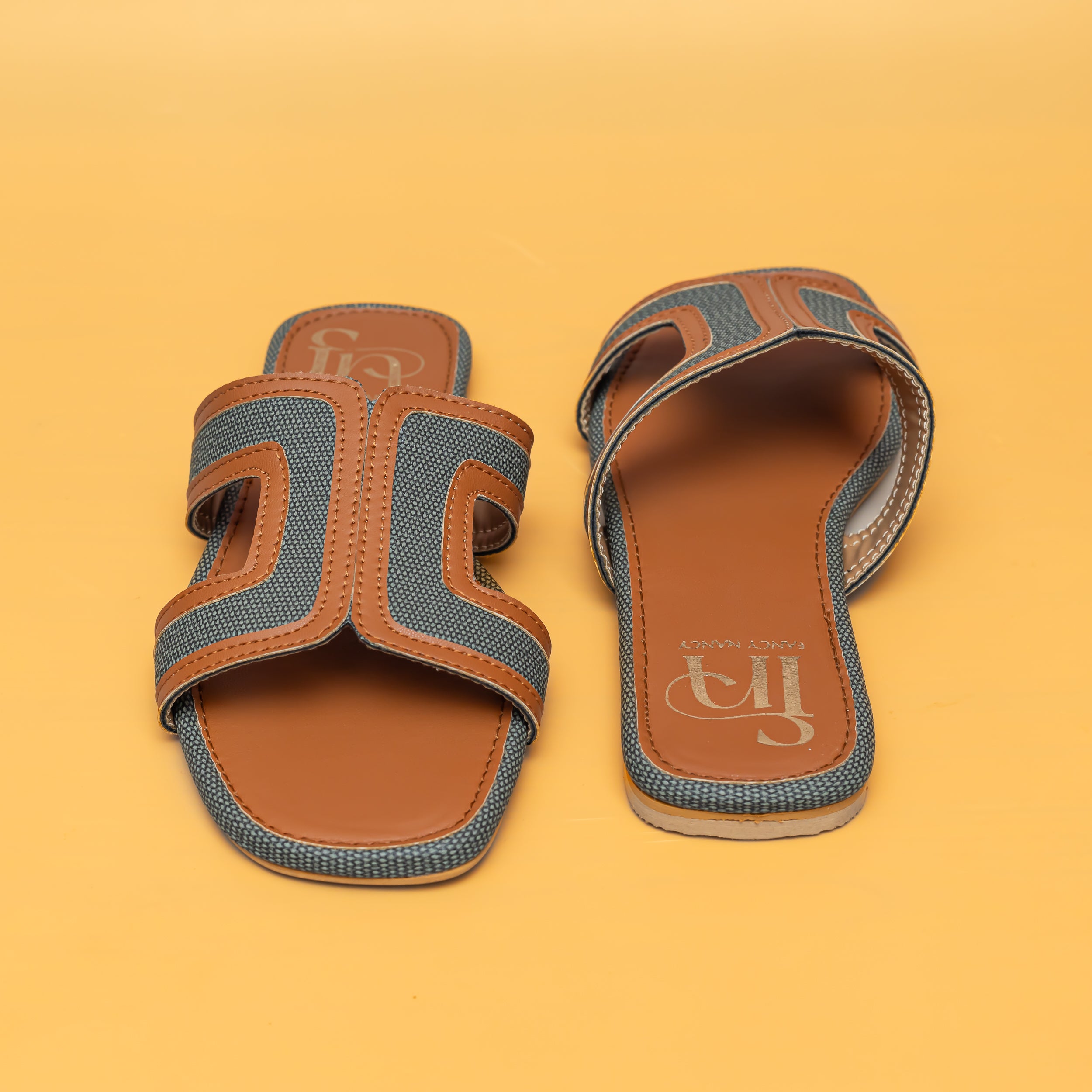 Loop Flats - Tan/Green