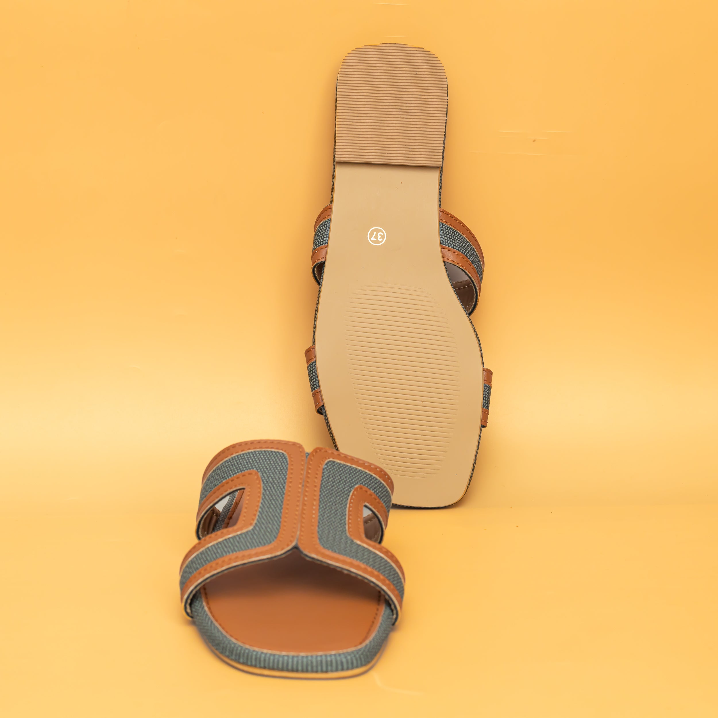 Loop Flats - Tan/Green