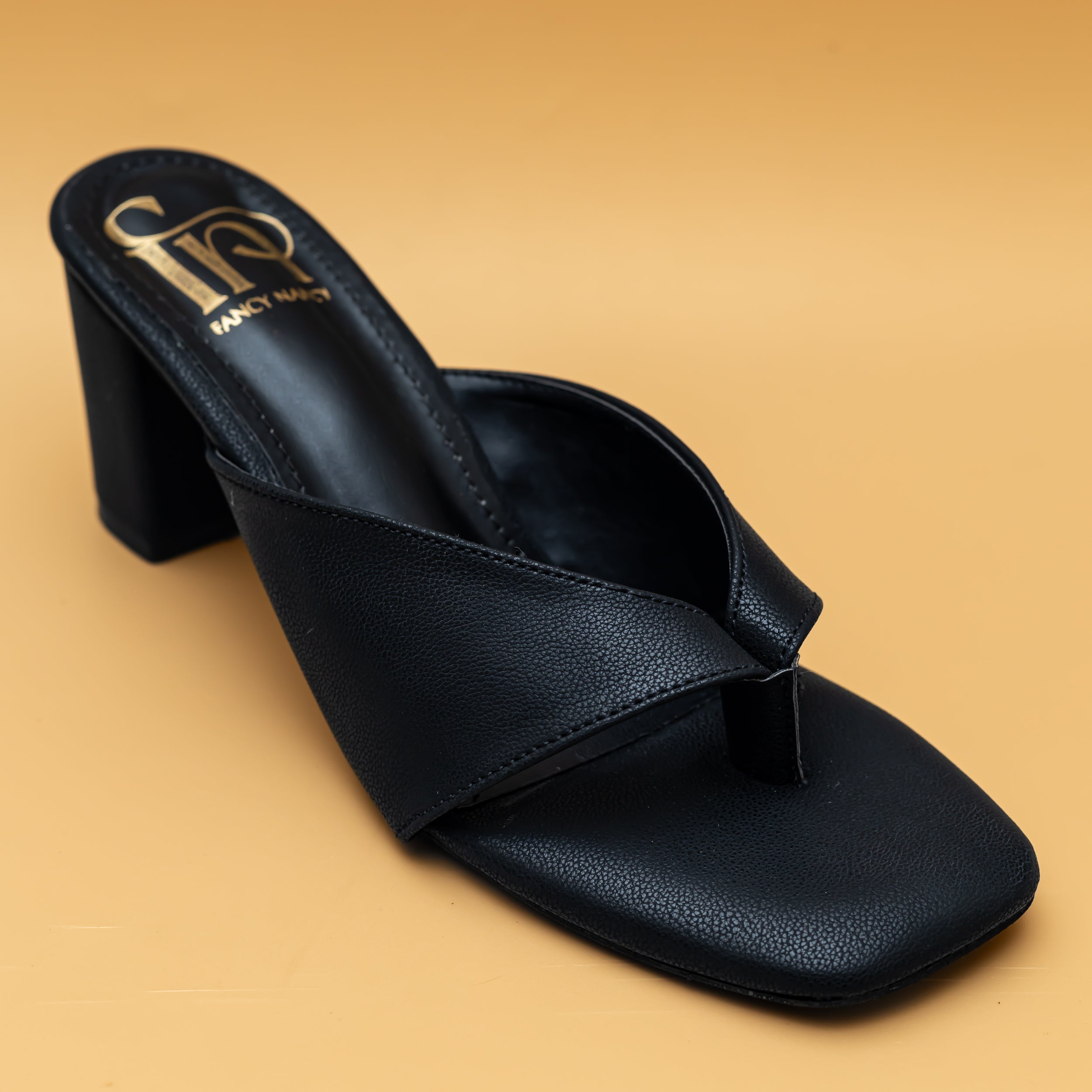 V Strap Sandals - Black