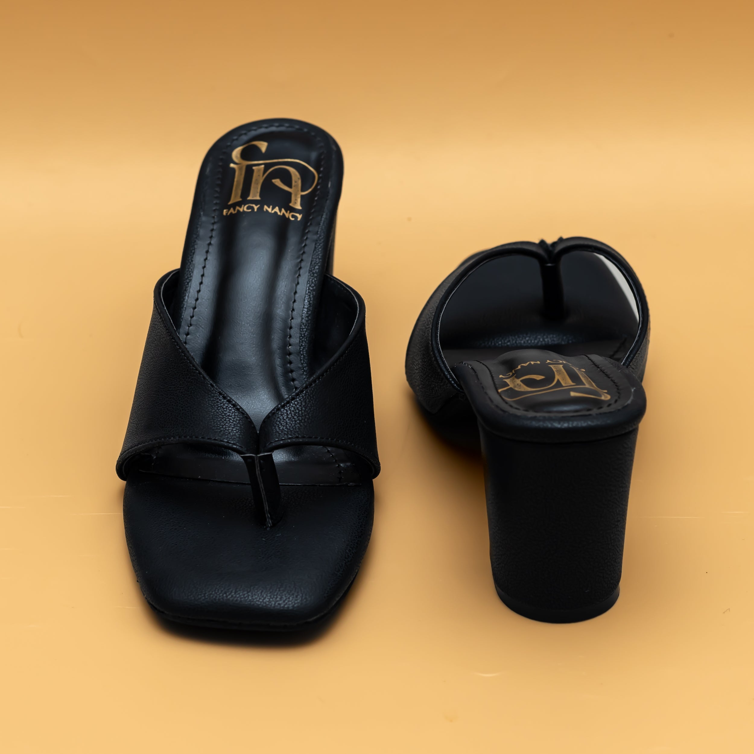 V Strap Sandals - Black