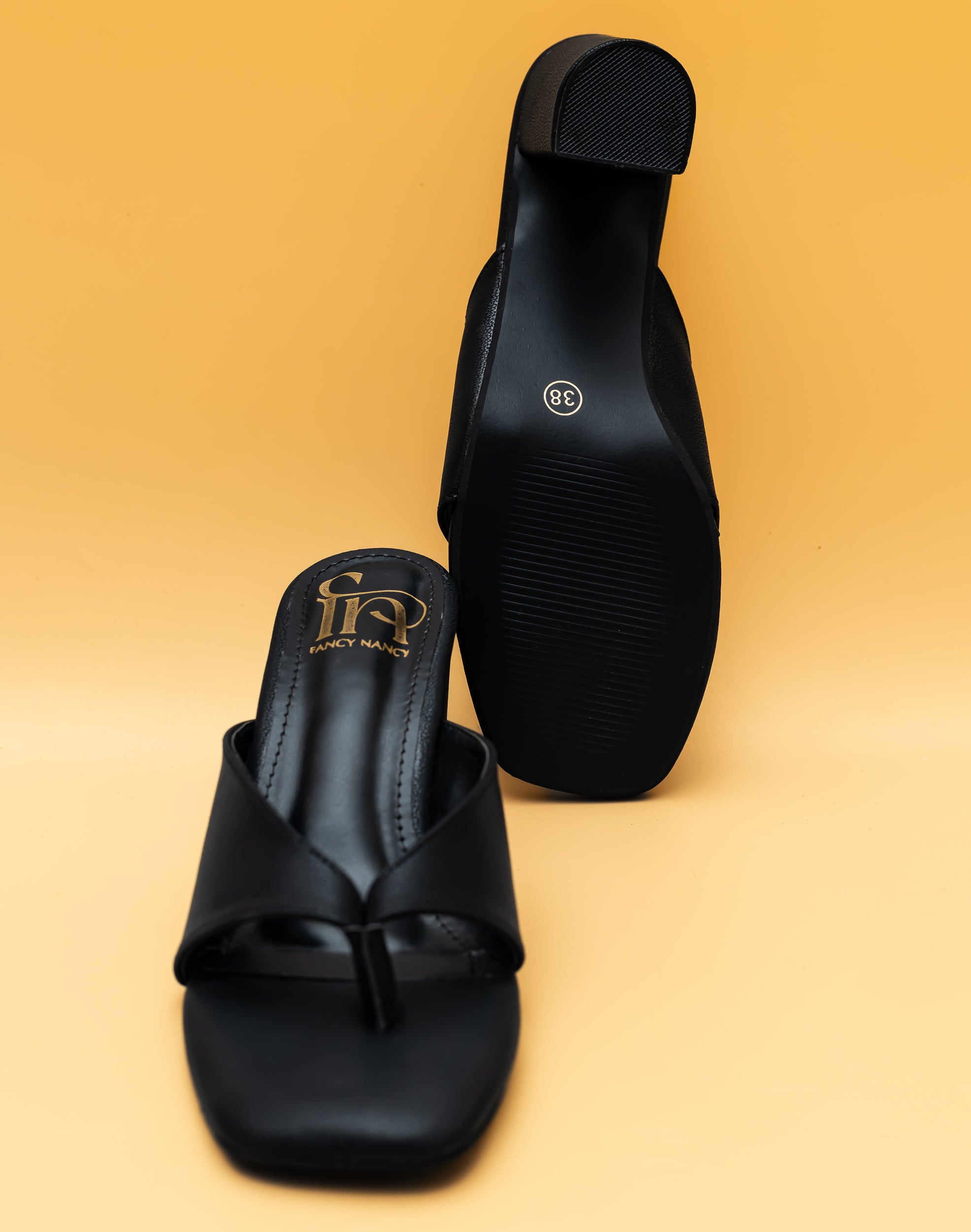 V Strap Sandals - Black