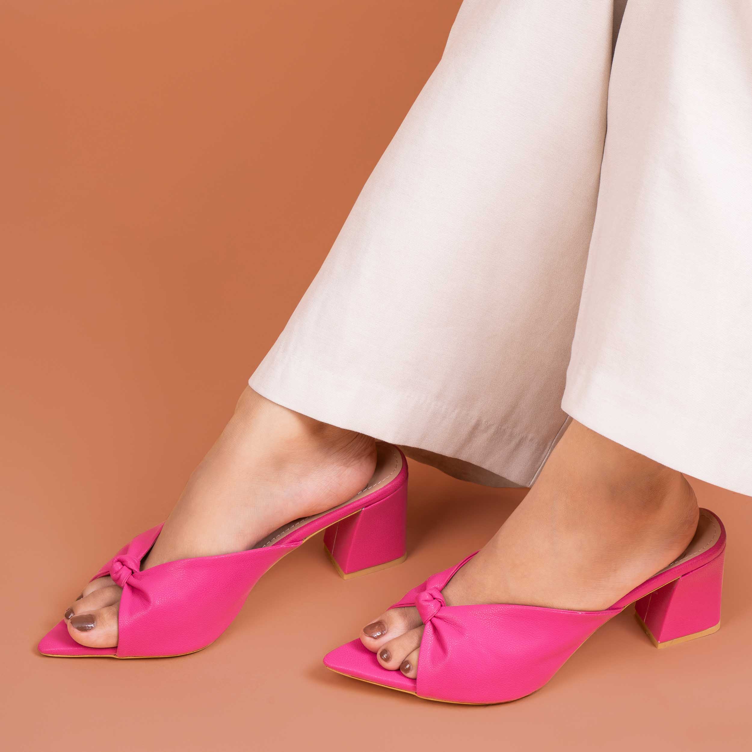 Knotty Heel Mules - Pink