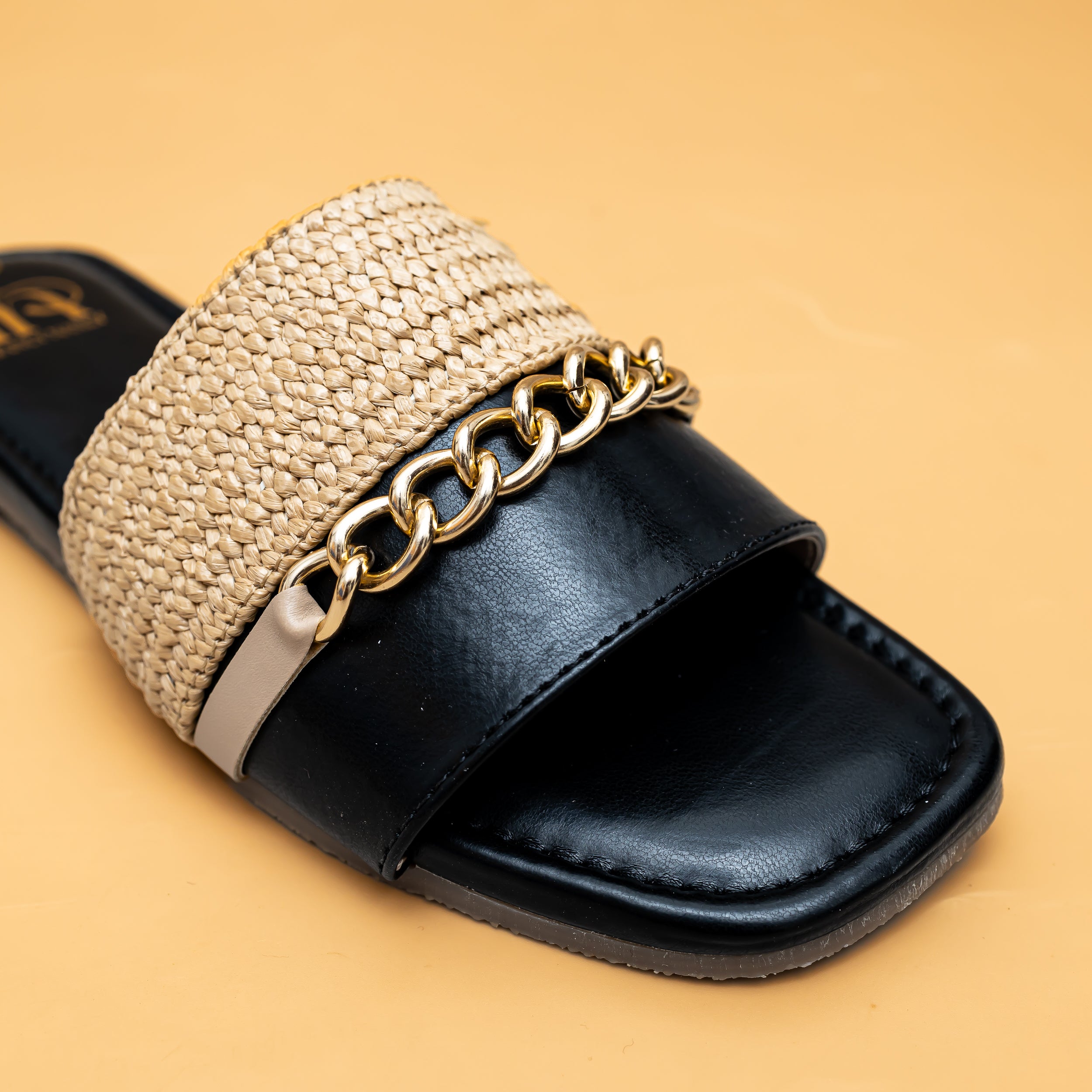 Woven Chain Flats - Black