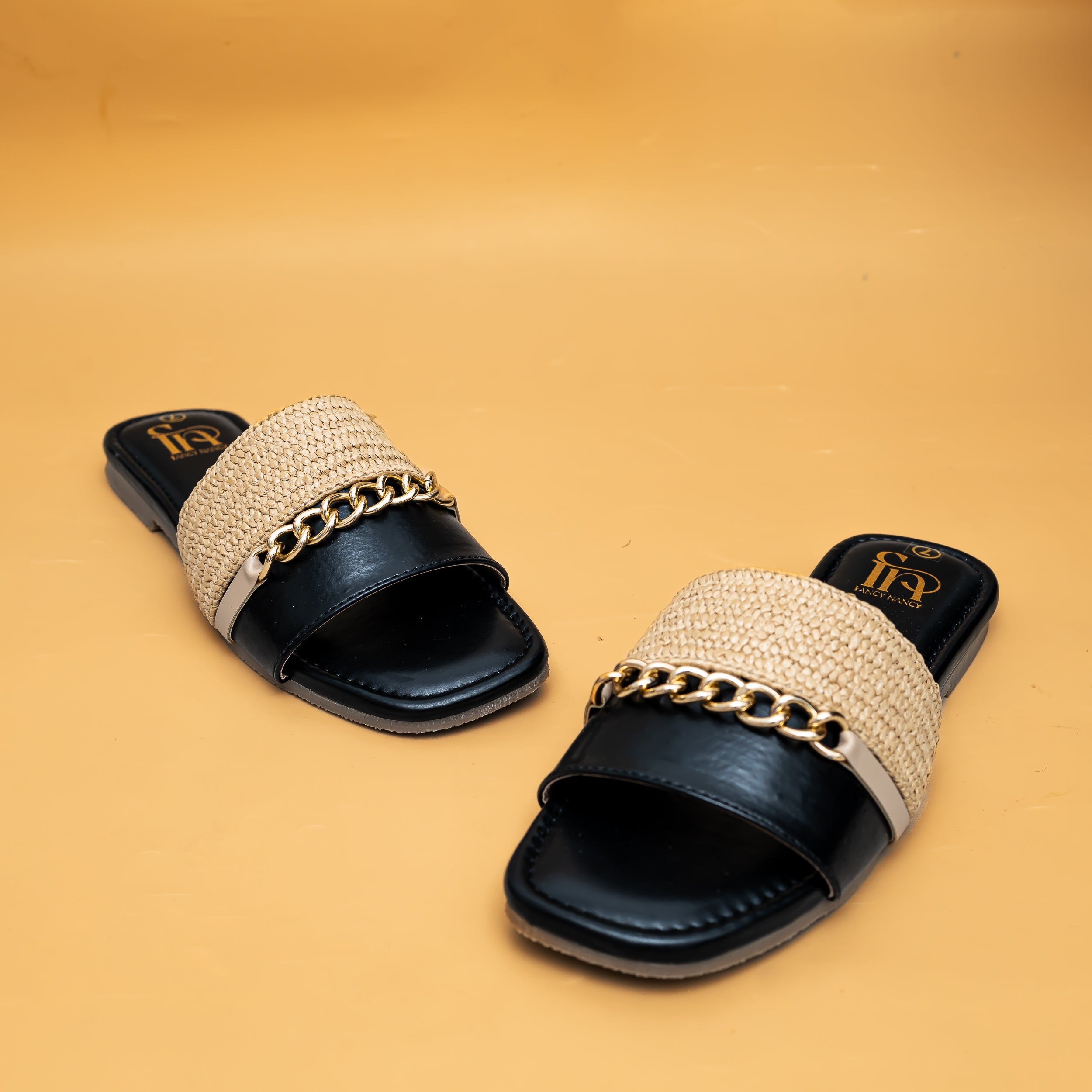 Woven Chain Flats - Black