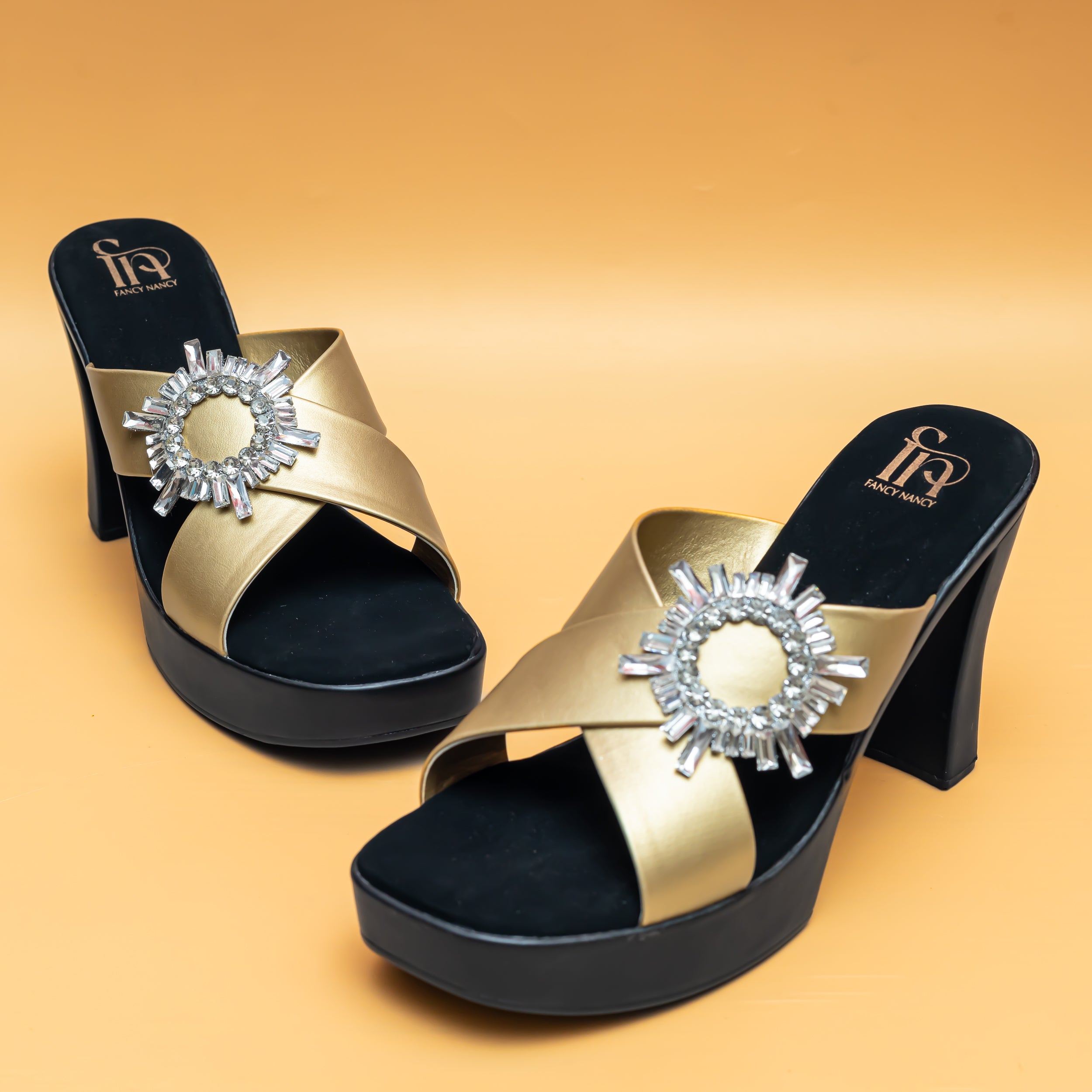 Rhinestone Broach Platforms - Gold