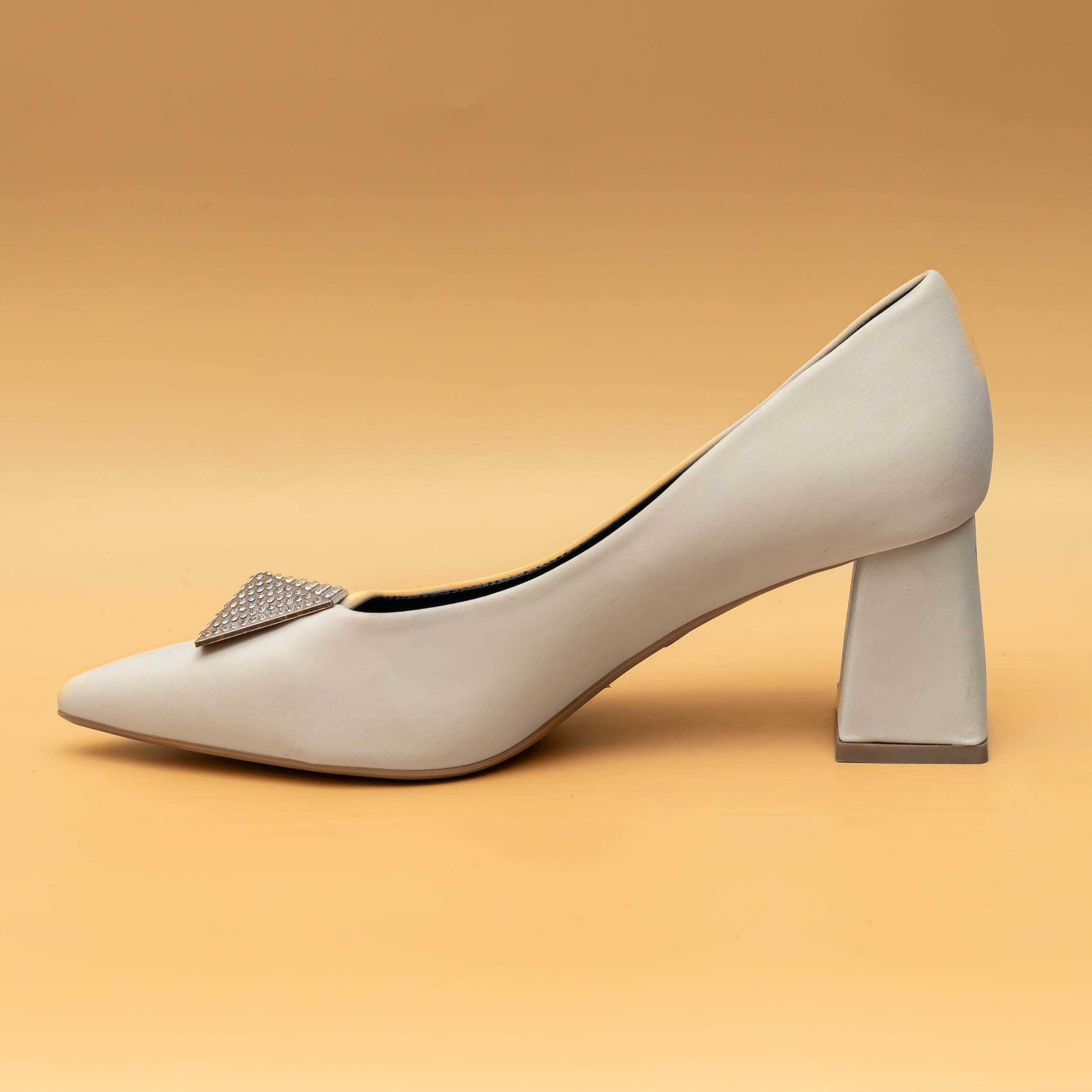 Pyramid Broach Pumps - Beige