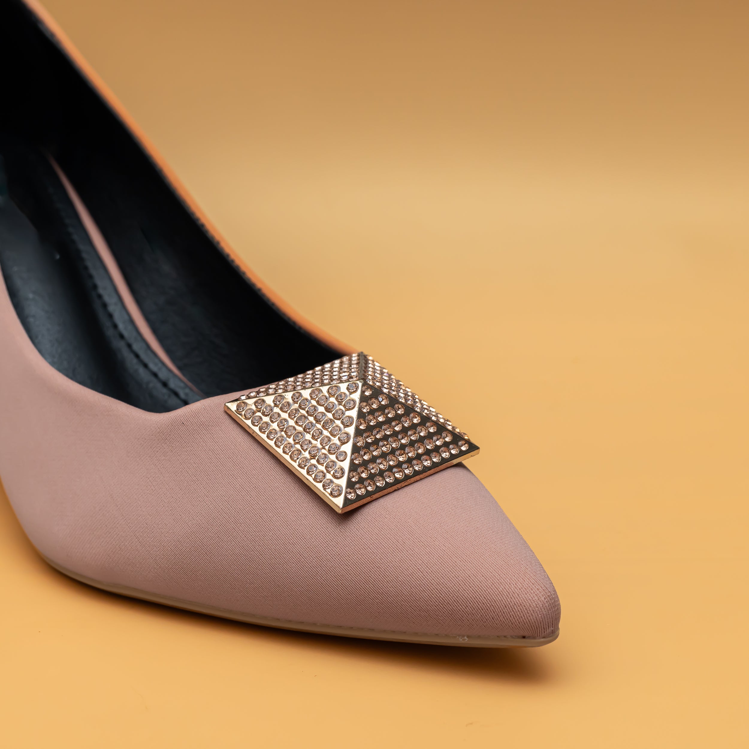 Pyramid Broach Pumps - Pink