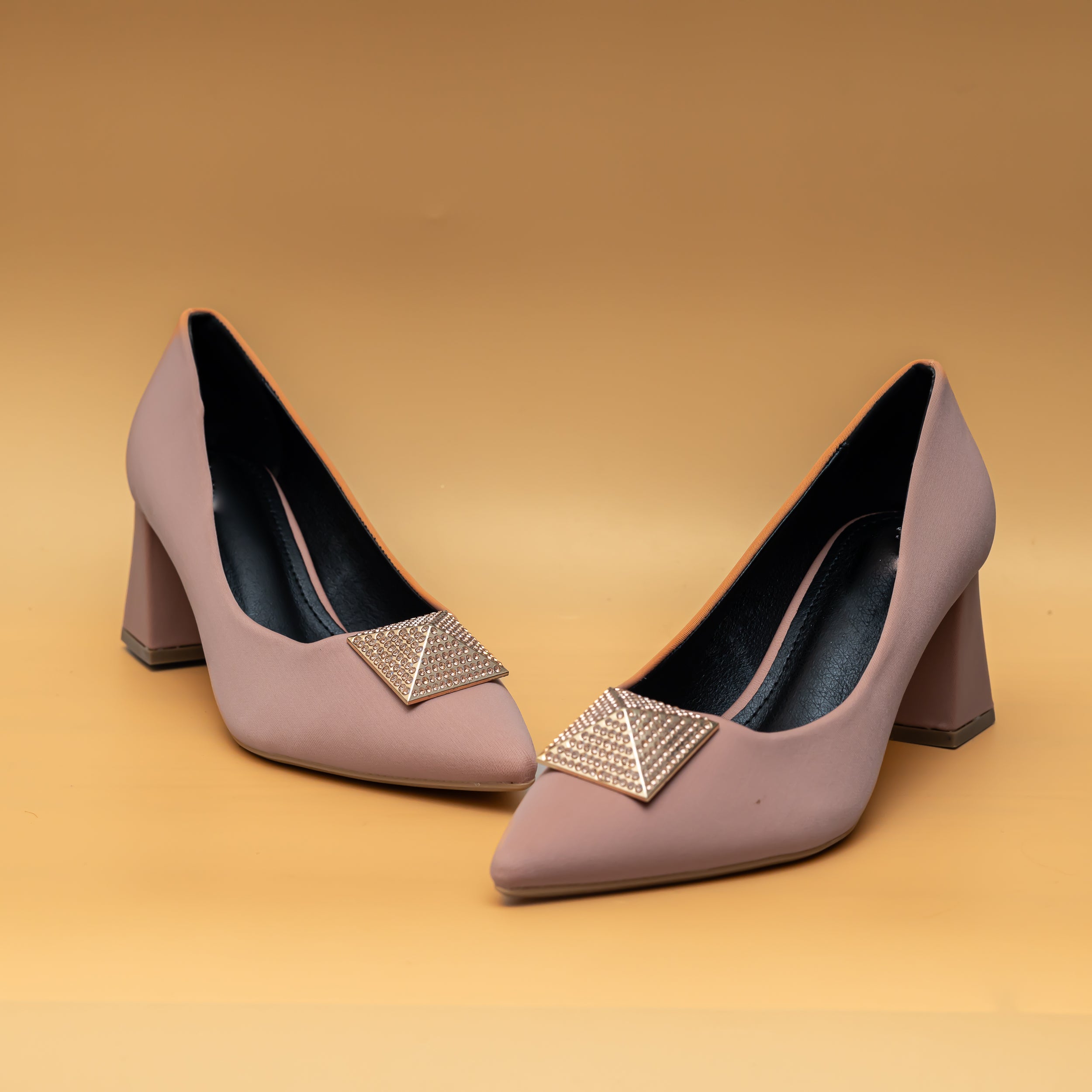 Pyramid Broach Pumps - Pink