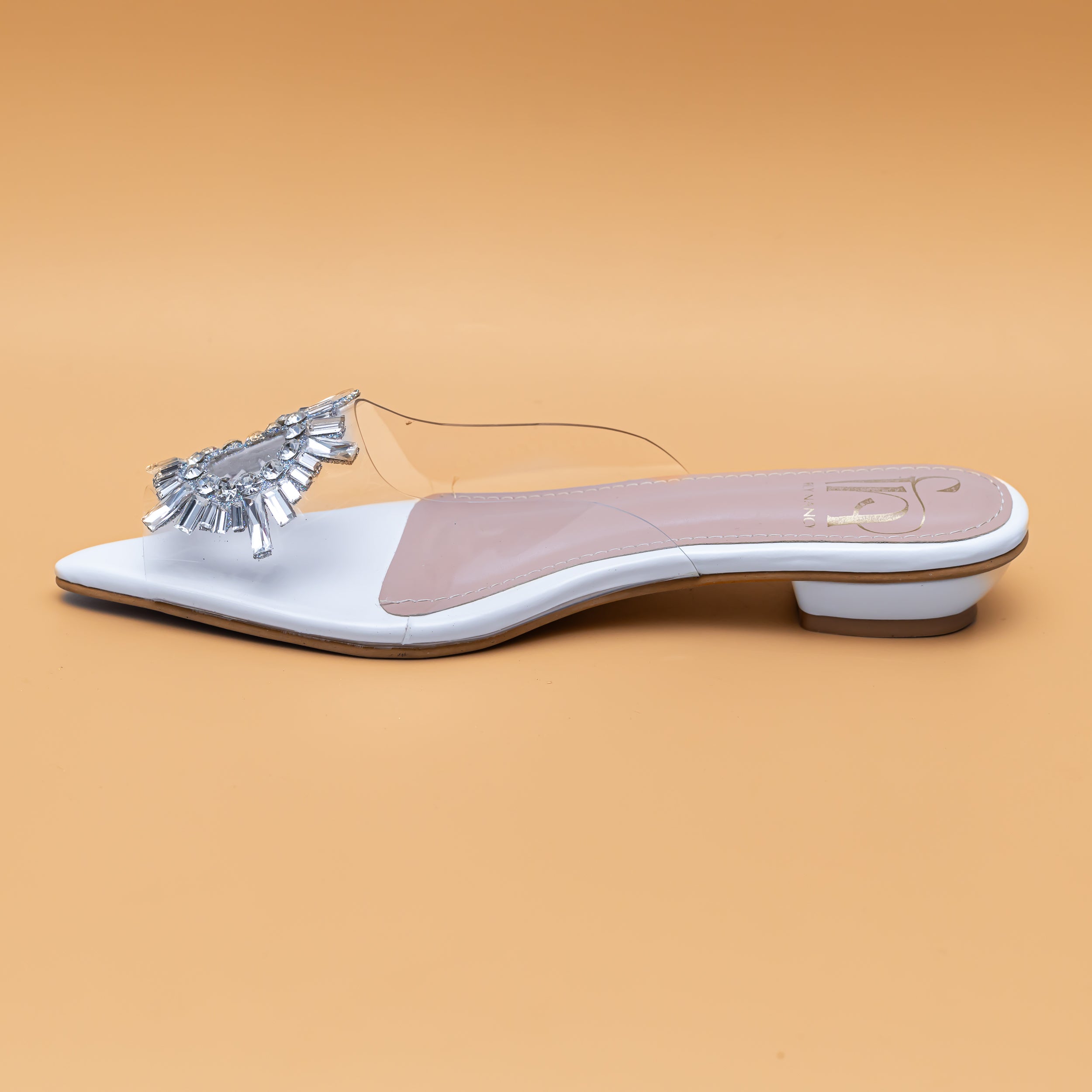 Amina Broach Flats - White