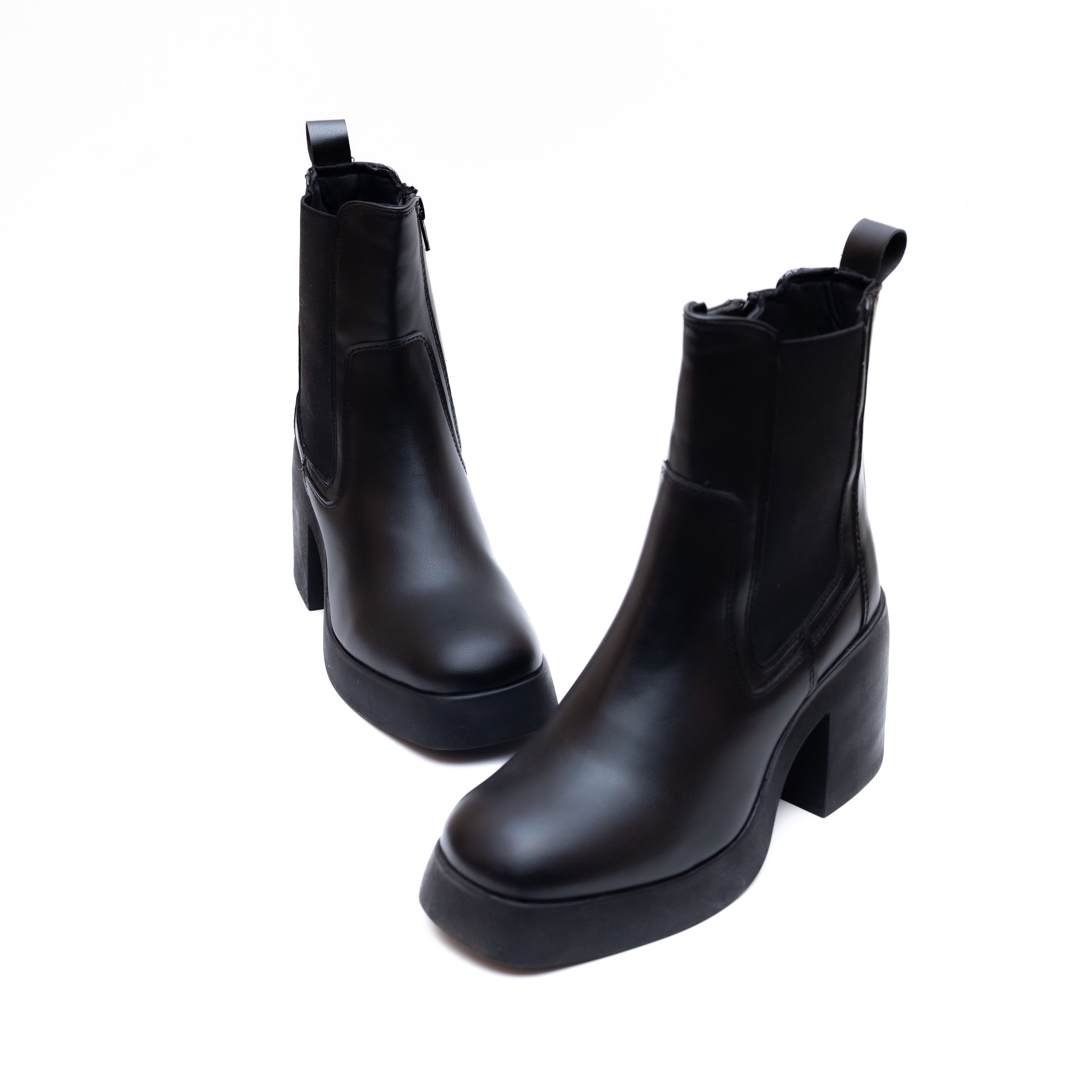 Chelsea Block Heel Boots - Black