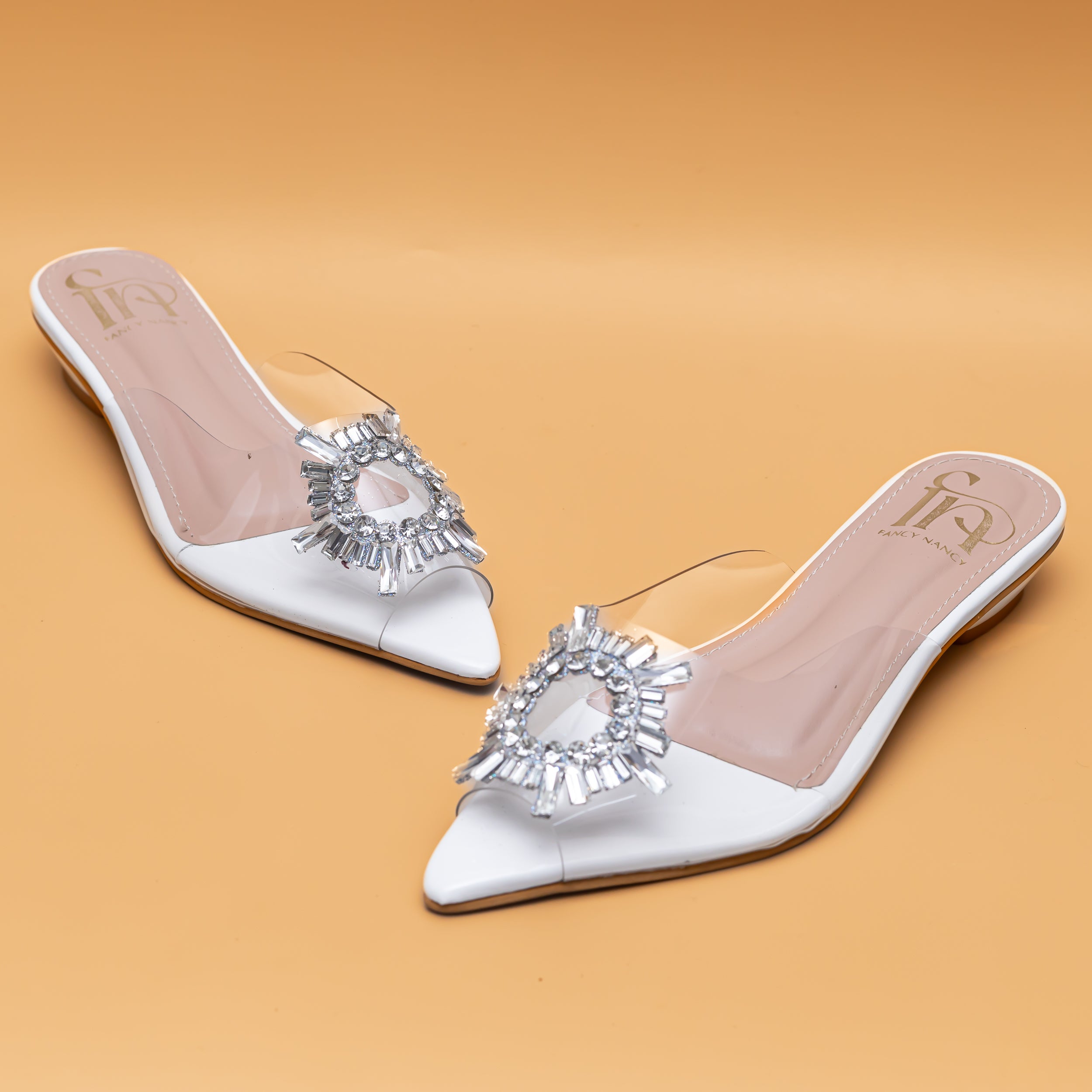 Amina Broach Flats - White