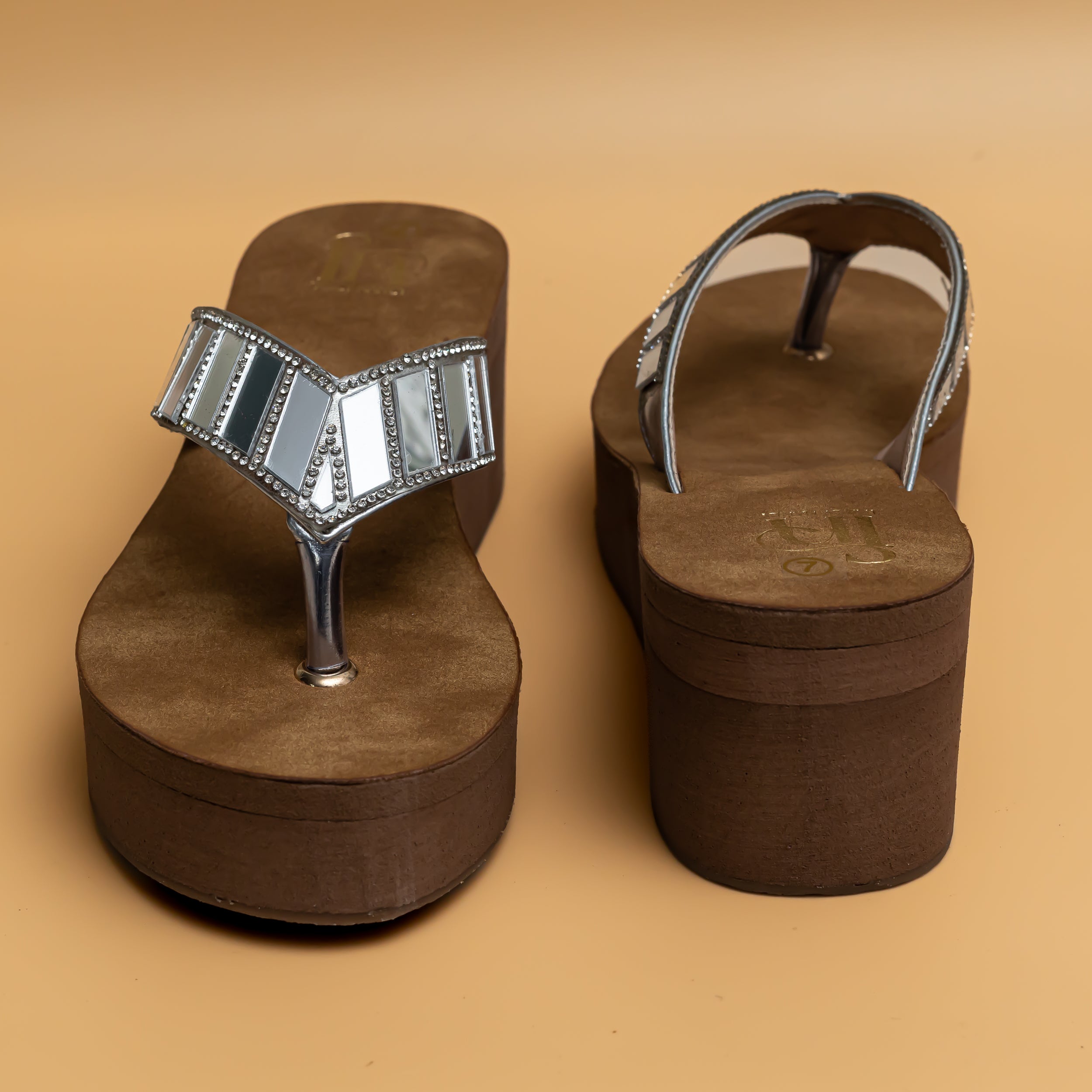 Vee Strap Platforms - Silver