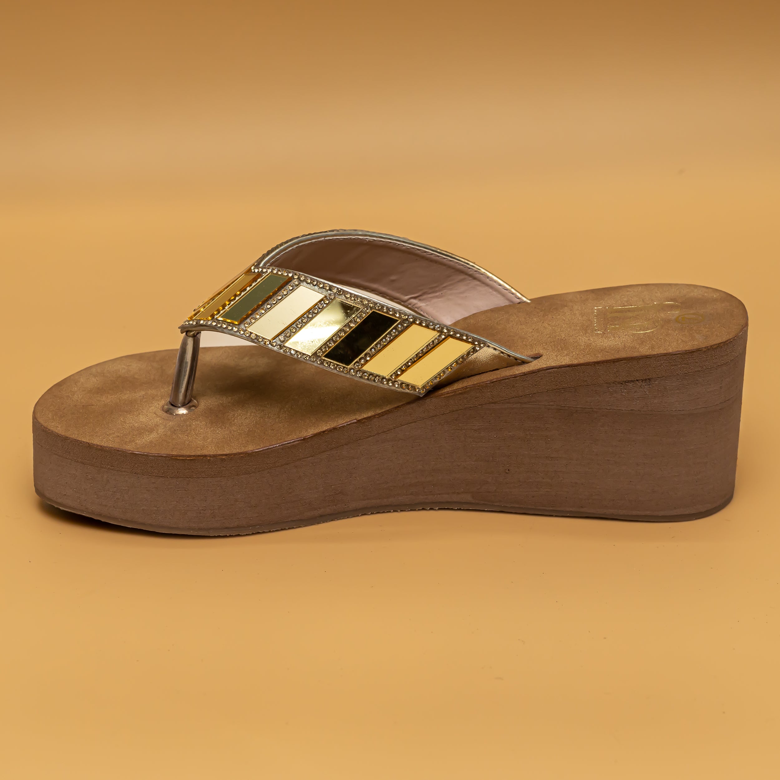 Vee Strap Platforms - Gold