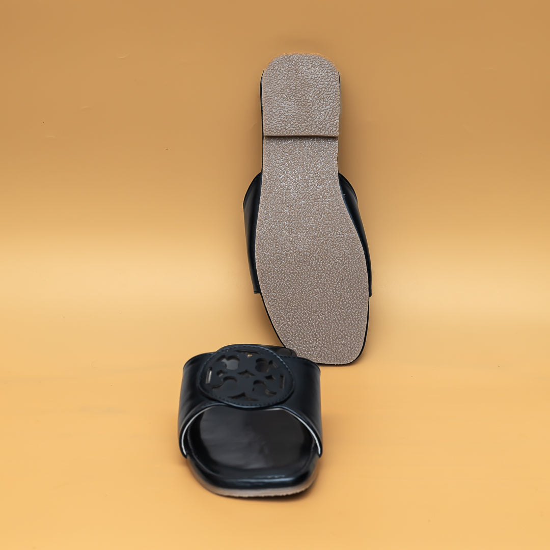 Tee Shape Slippers - Black