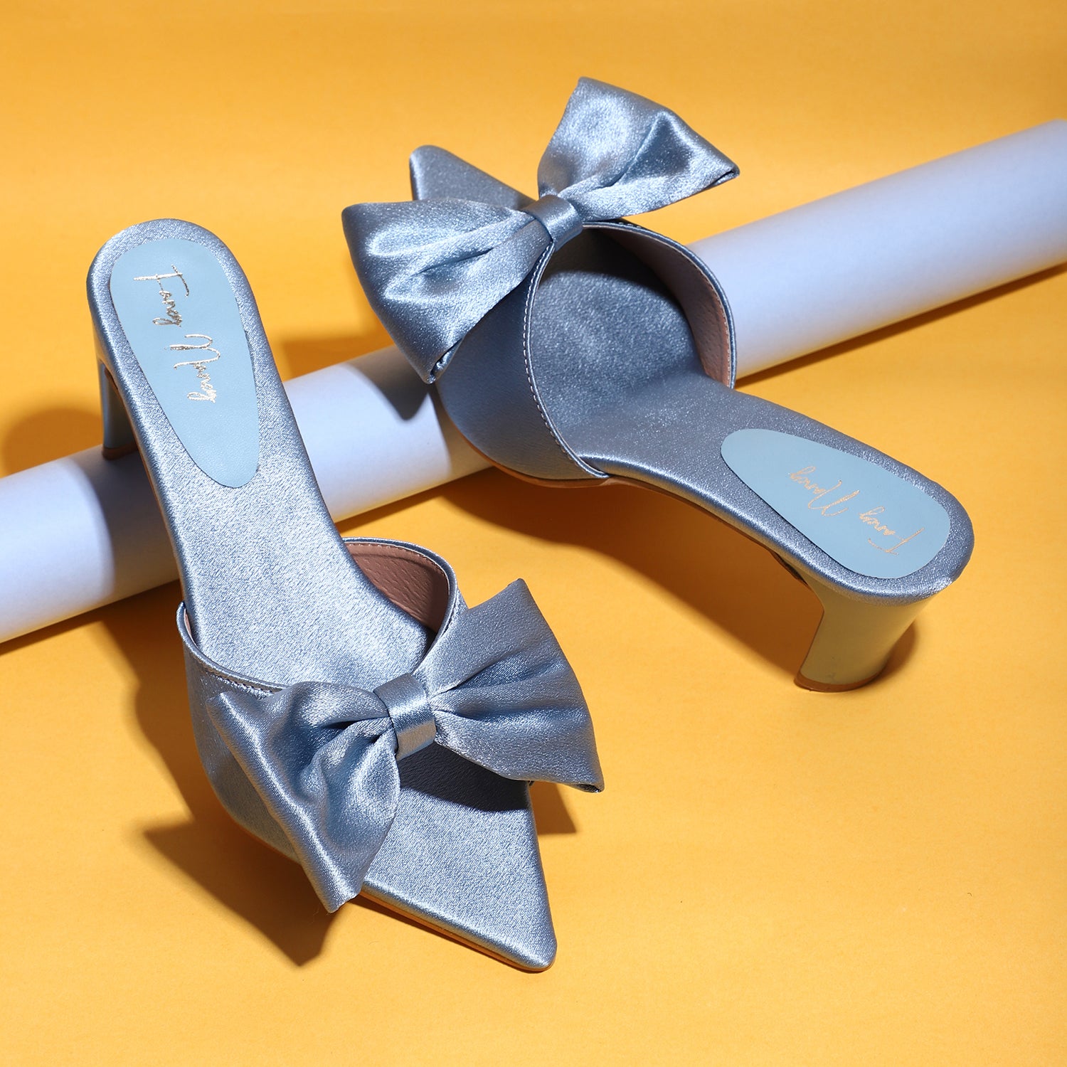 Blue ribbon outlet heels