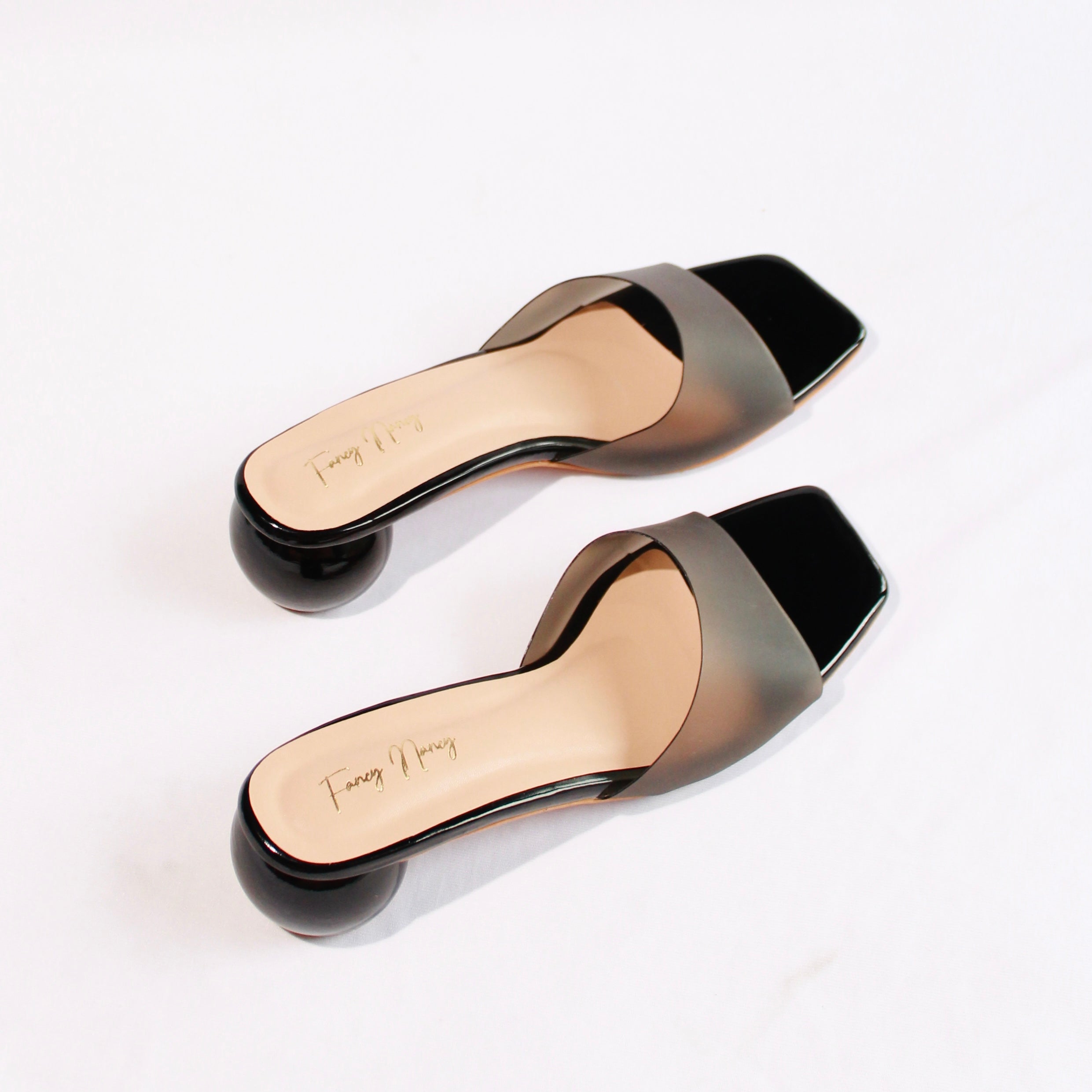 Round Heel Mules - Black