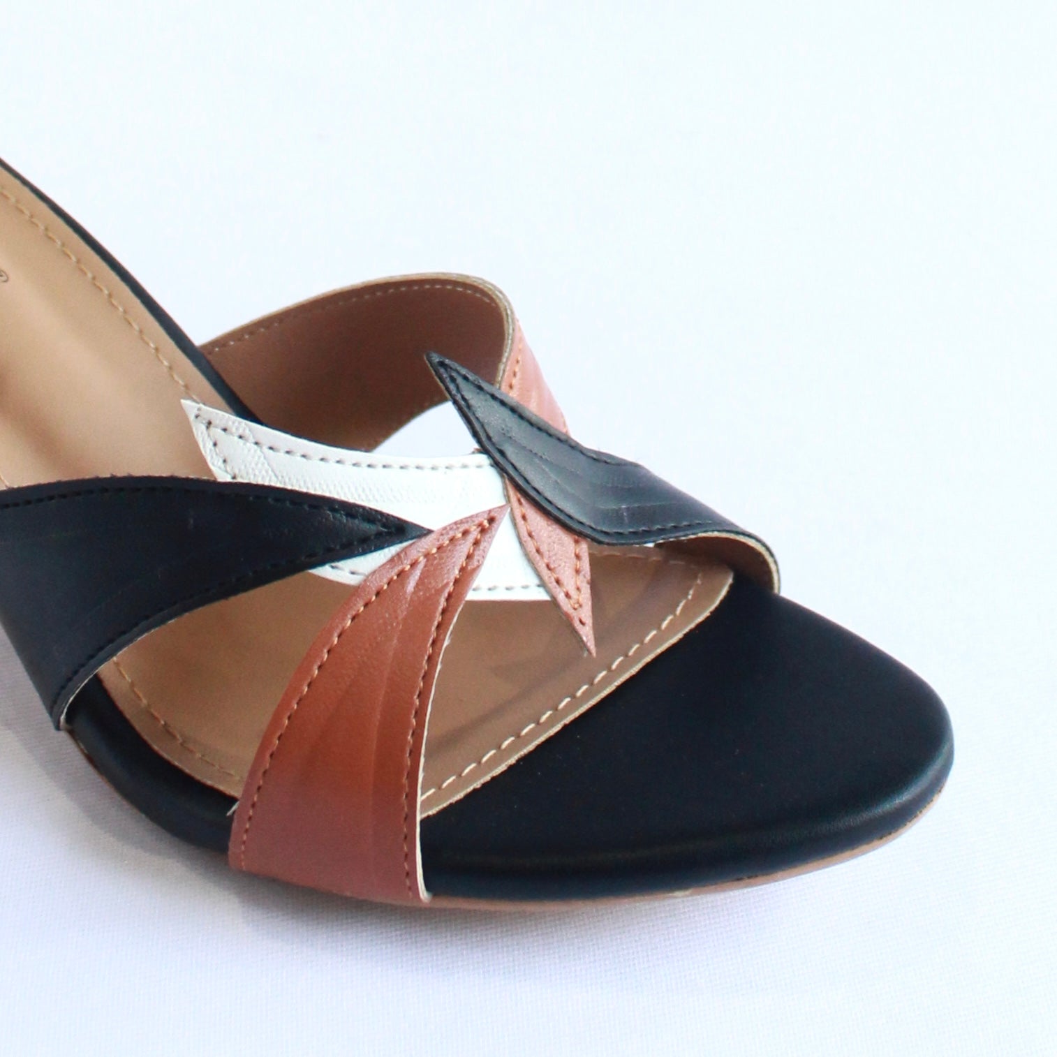 Leafy Mules - Black